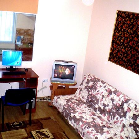 1 Ком Квартира 1 Этаж 3 Дивана, Wi-Fi, Центр Города, Садовая-Чкалова "Сильпо" И "Атб" Отдельный Дом 2 Этажа Mikołajów Zewnętrze zdjęcie